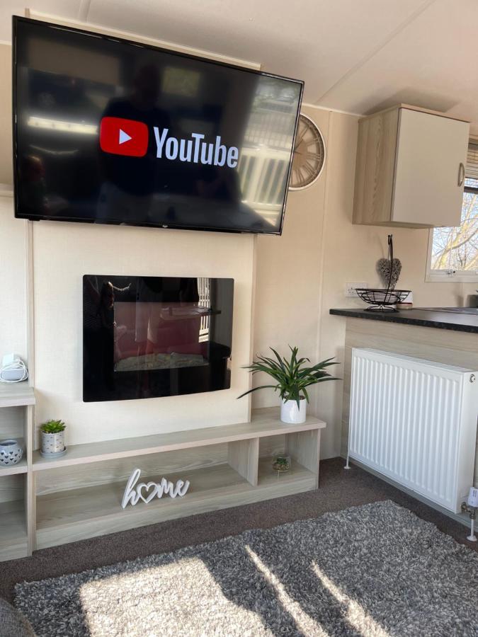 Haggerston Castle 6 Berth Caravan - Lakefield 115 Cheswick  Exteriör bild